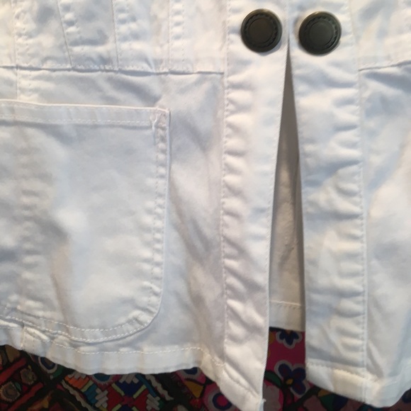 White Military Style jacket. EUC. Medium - Picture 4 of 5